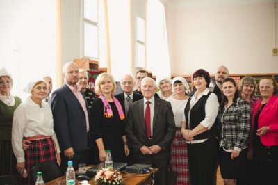 Аккорд ещё рыдает!
