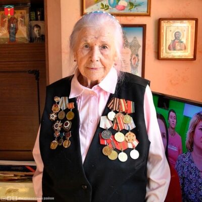 В Людинове ветеран Мария Матвеевна Власенкова отмечает вековой юбилей